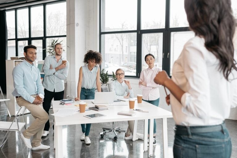 teamfaehigkeiten-kompetenzen-zusammenarbeit-beruflicher-erfolg